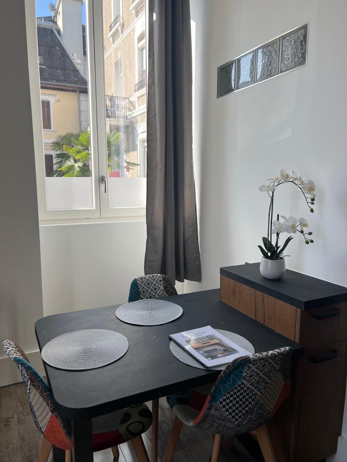 Le Terminus Appartement Aix-les-Bains Buitenkant foto